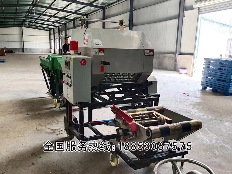 青儲打捆包膜一體機(jī)